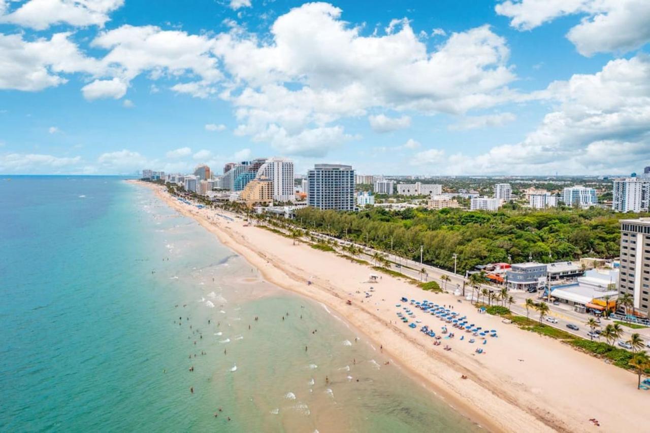 The Purple Pelican Beachfront With Ocean Balcony Unit 1 Fort Lauderdale Extérieur photo