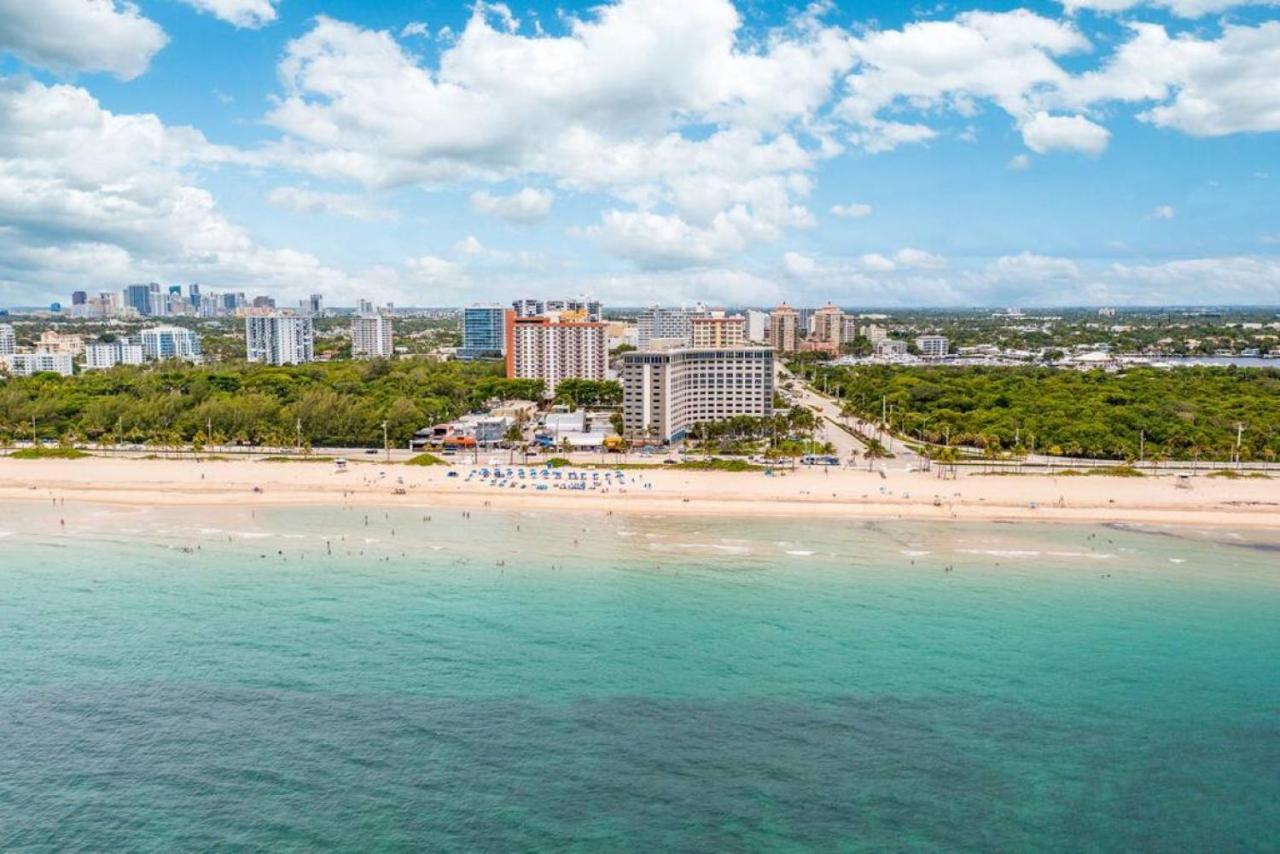 The Purple Pelican Beachfront With Ocean Balcony Unit 1 Fort Lauderdale Extérieur photo