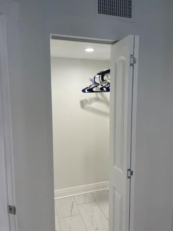 The Purple Pelican Beachfront With Ocean Balcony Unit 1 Fort Lauderdale Extérieur photo